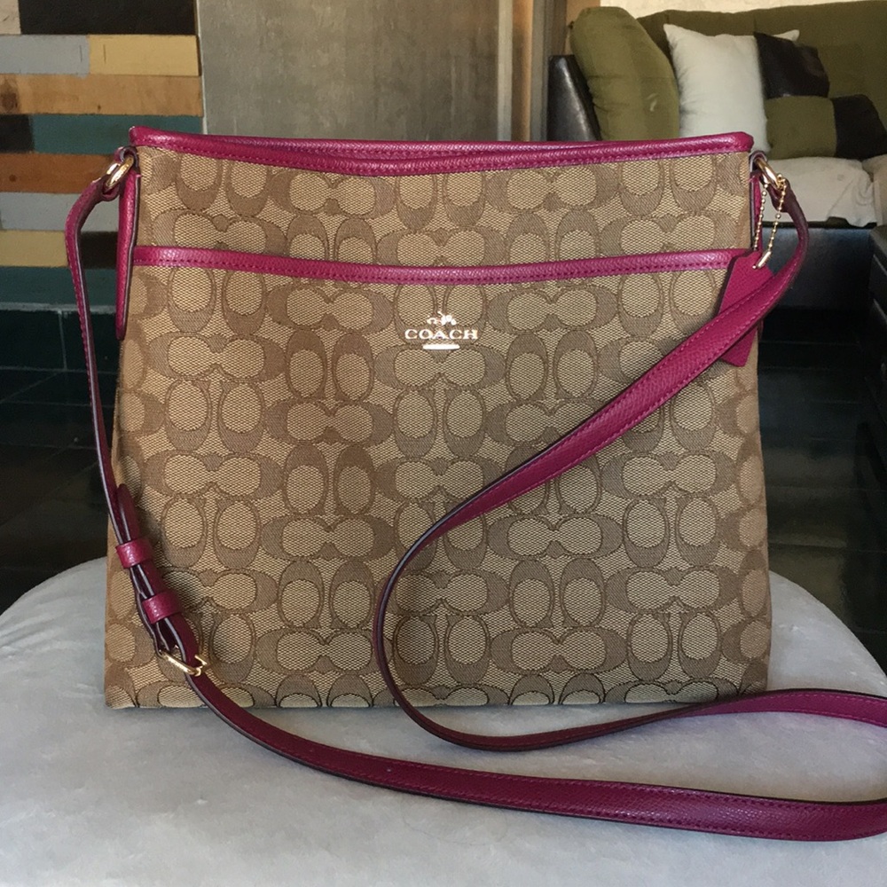 XXSOLDXX Coach crossbody